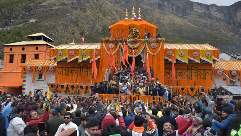 बदरीनाथ धाम में भारी विरोध के बाद VIP दर्शन व्यवस्था खत्म… सिर्फ इन्हें होगी अनुमति